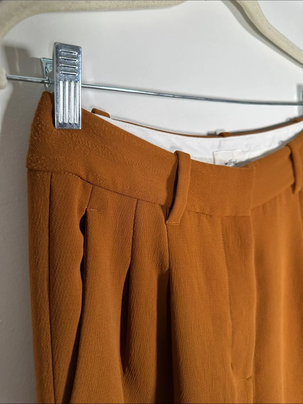 Wilfred Aritzia Rust Wide Leg Pleated Pants Size 4 Chic Tailored Fit High Waist! - Picture 8 of 11